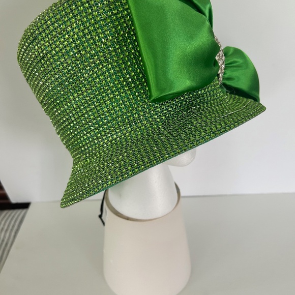 Green w/Bow, Whittall & Shon Sequin Hat Mardi Gras, St. Patrick's, Parades - Picture 9 of 10